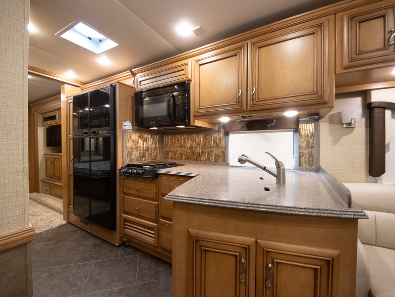 2015 Newmar Ventana 3436, $ 104,990