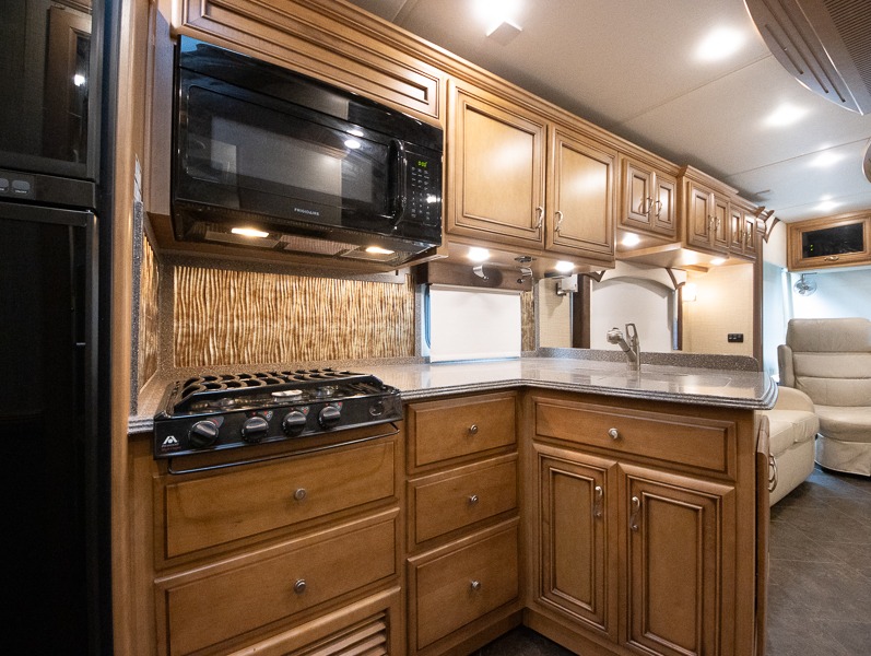 2015 Newmar Ventana 3436, $ 104,990