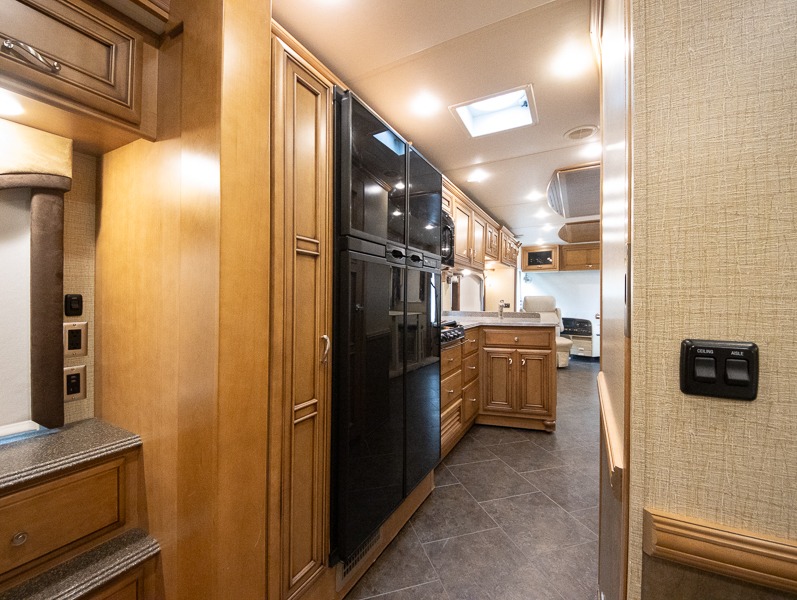 2015 Newmar Ventana 3436, $ 104,990