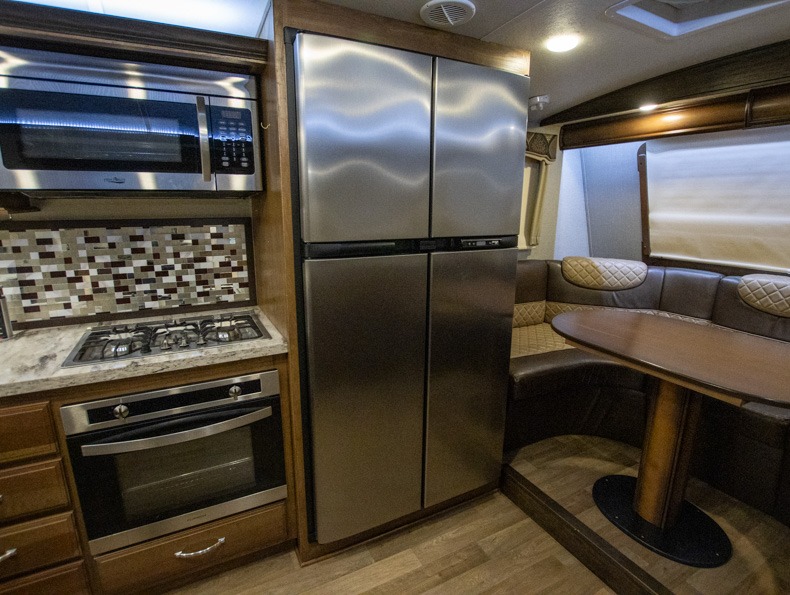 2018 Keystone Montana 3820FK, $ 42,490