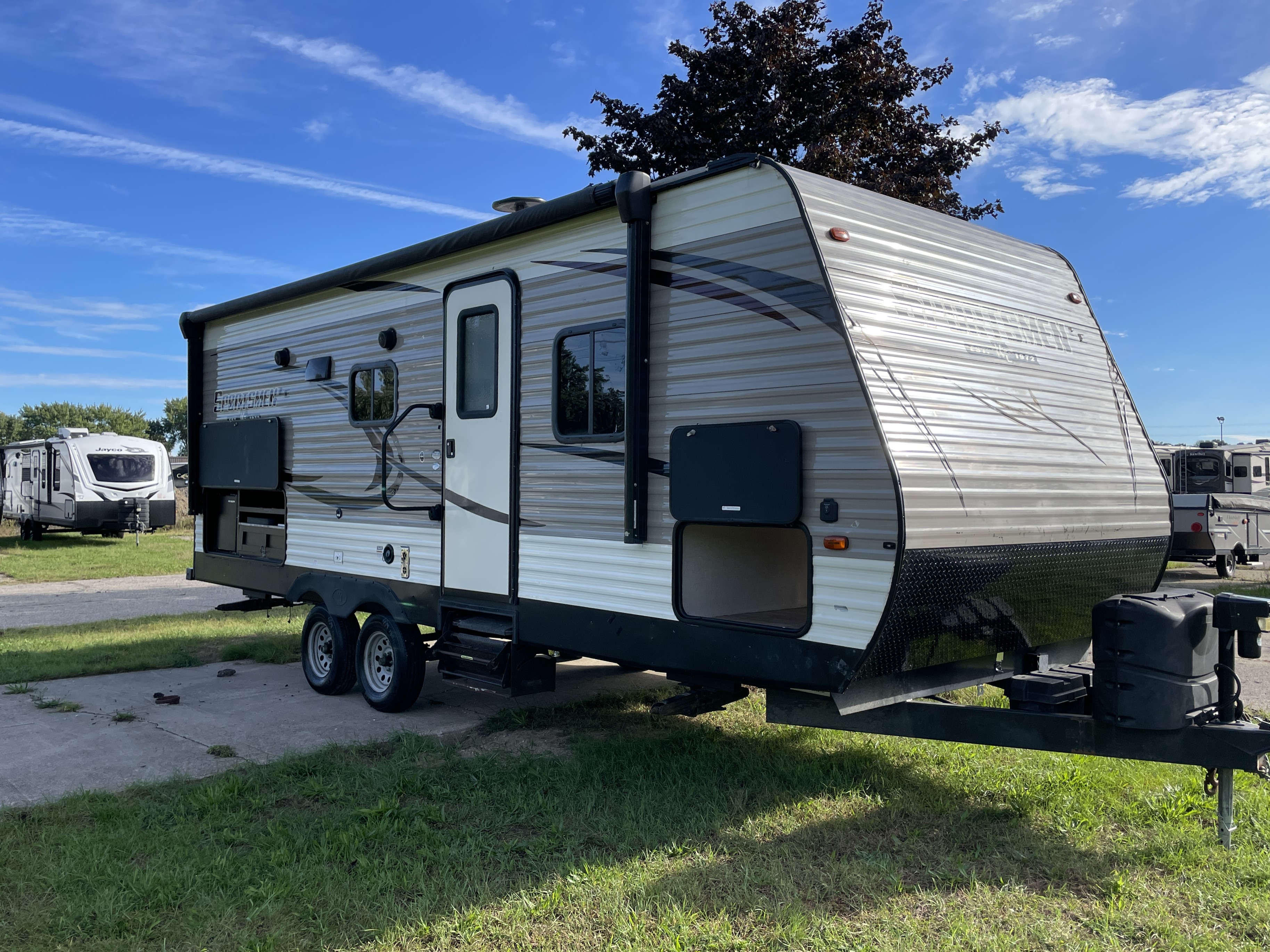 2019 KZ Sportsmen LE 231BHKLE, $ 7,995