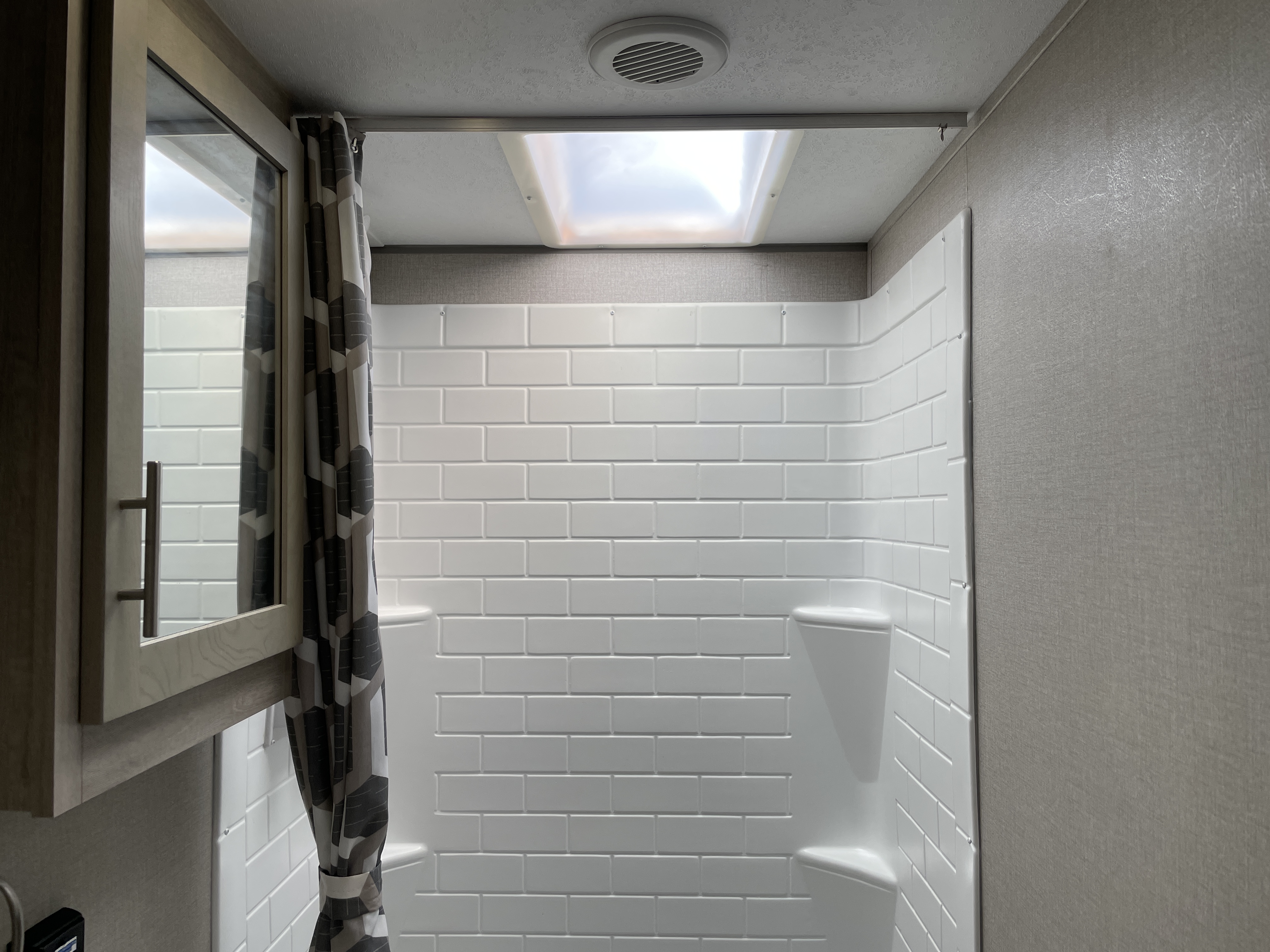 2023 Coachmen Catalina Trail Blazer 29THS, $ 26,490