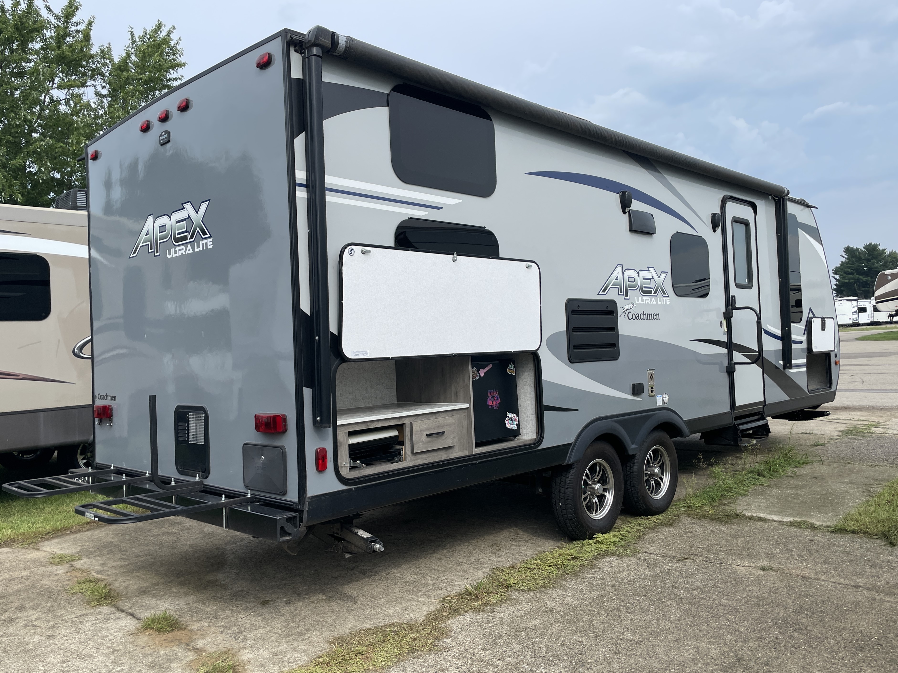 2020 Coachmen Apex Ultra Lite 245BHS, $ 15,990