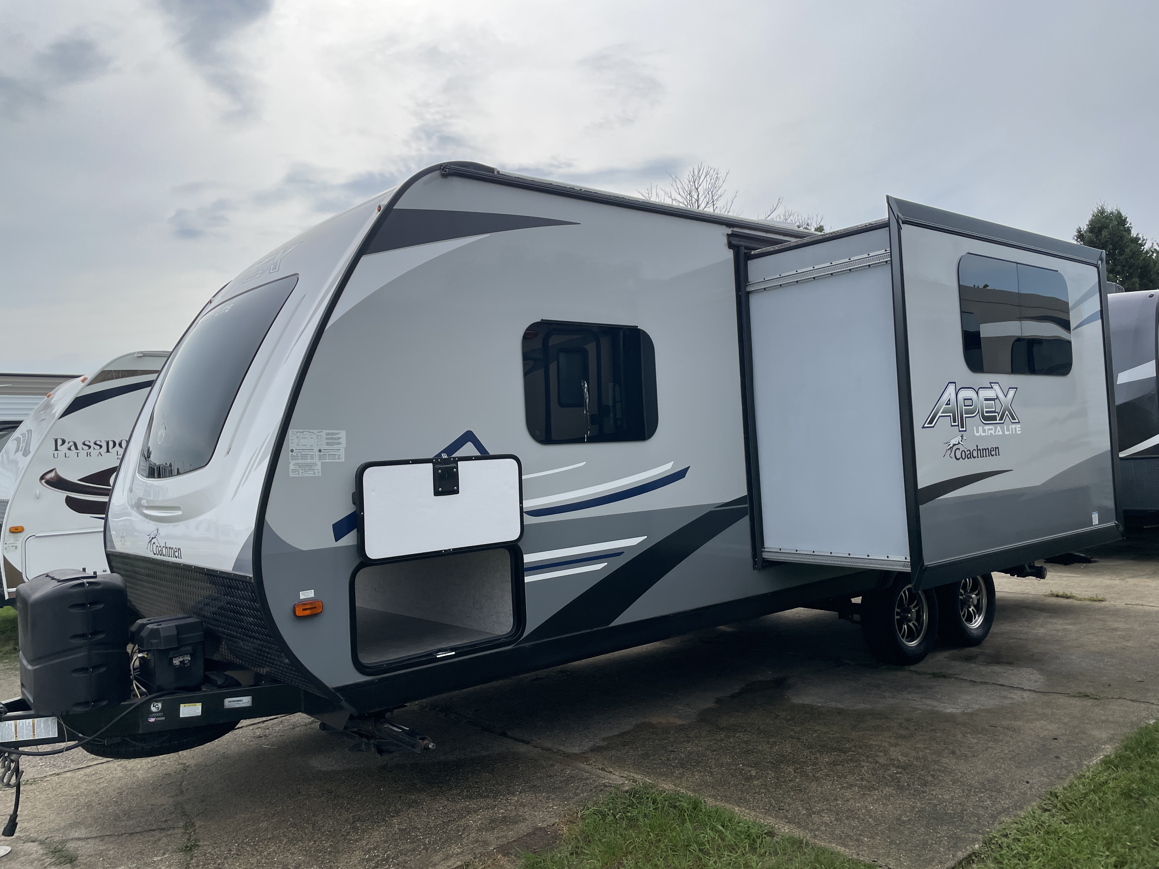 2020 Coachmen Apex Ultra Lite 245BHS, $ 15,990