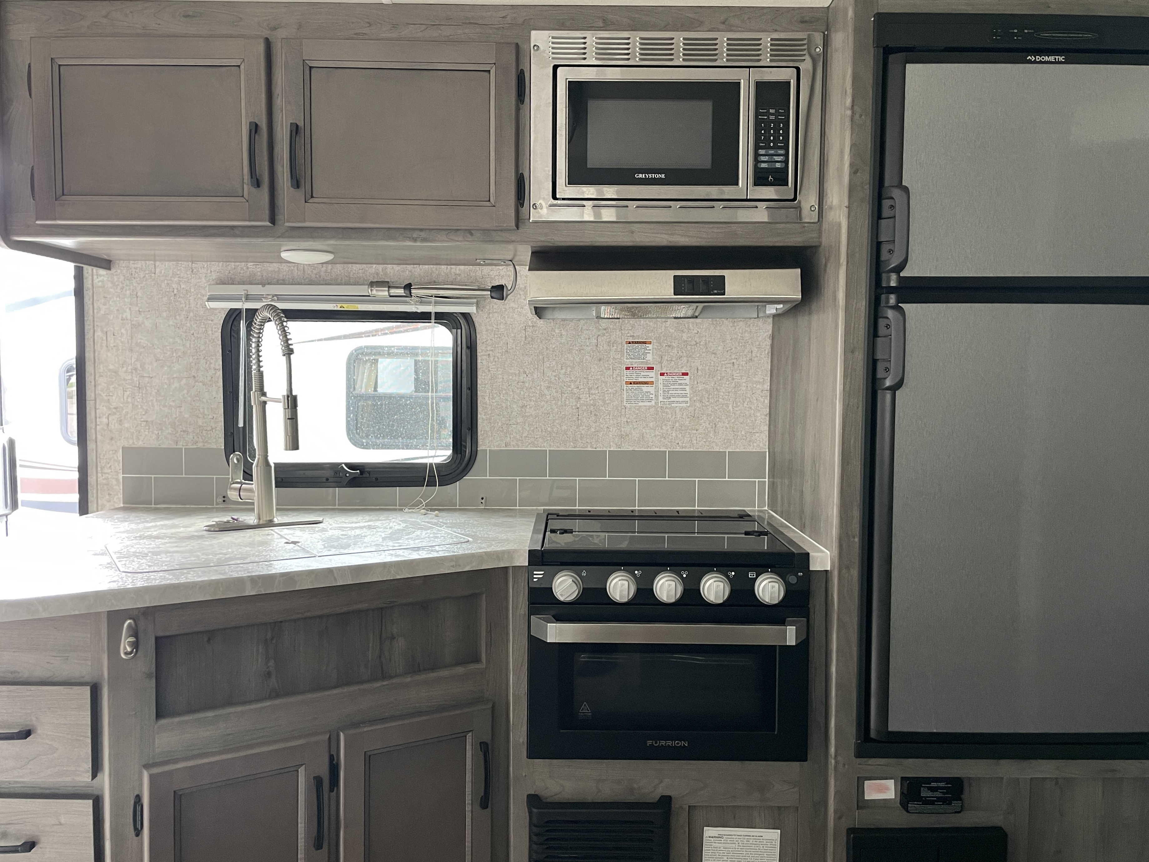 2020 Coachmen Apex Ultra Lite 245BHS, $ 15,990
