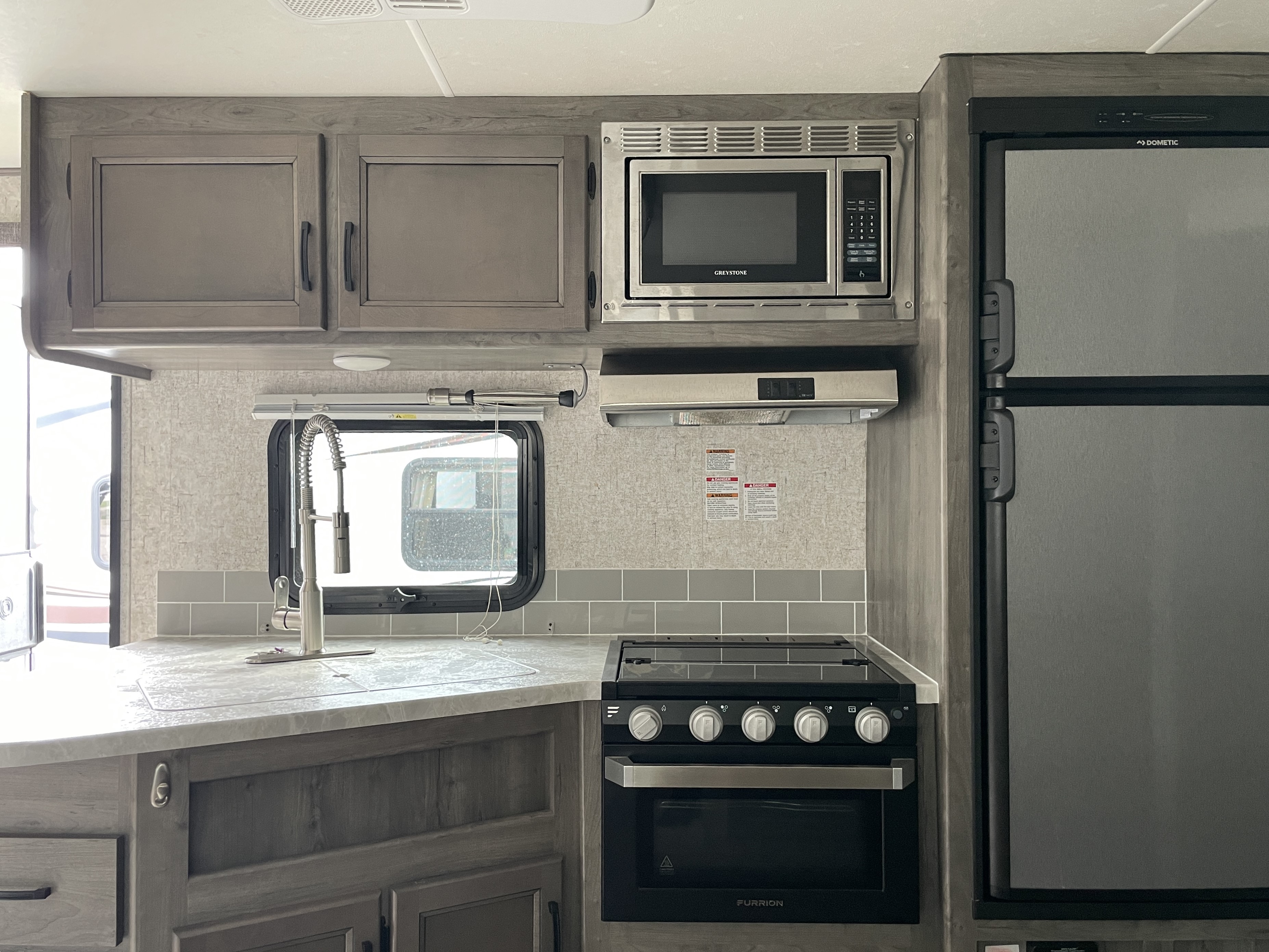 2020 Coachmen Apex Ultra Lite 245BHS, $ 15,990