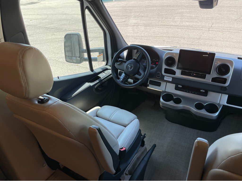2023 Thor Motor Coach Delano® 24FB, $ 84,990