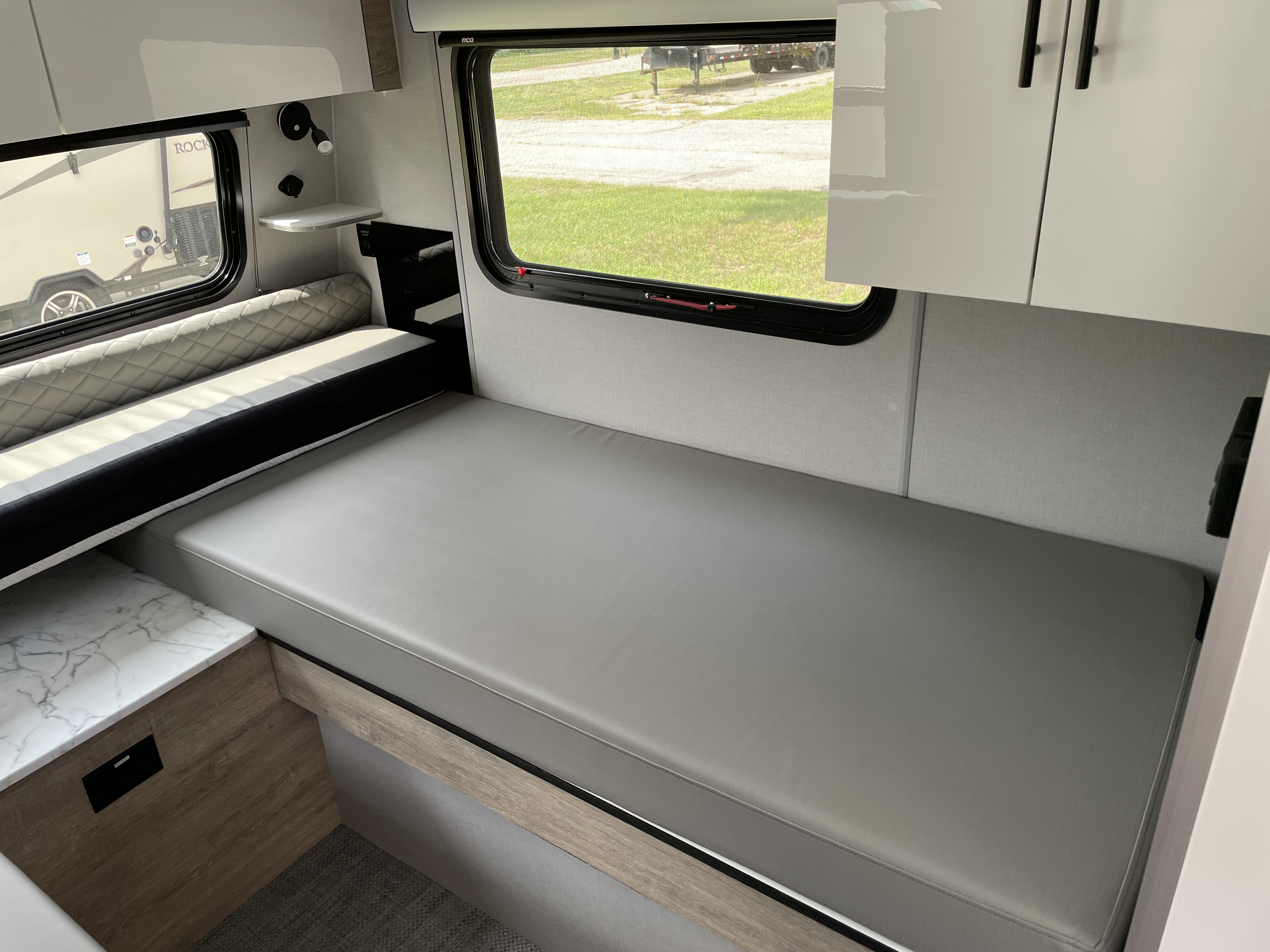 2024 inTech RV Sol Dusk Base, $ 36,490