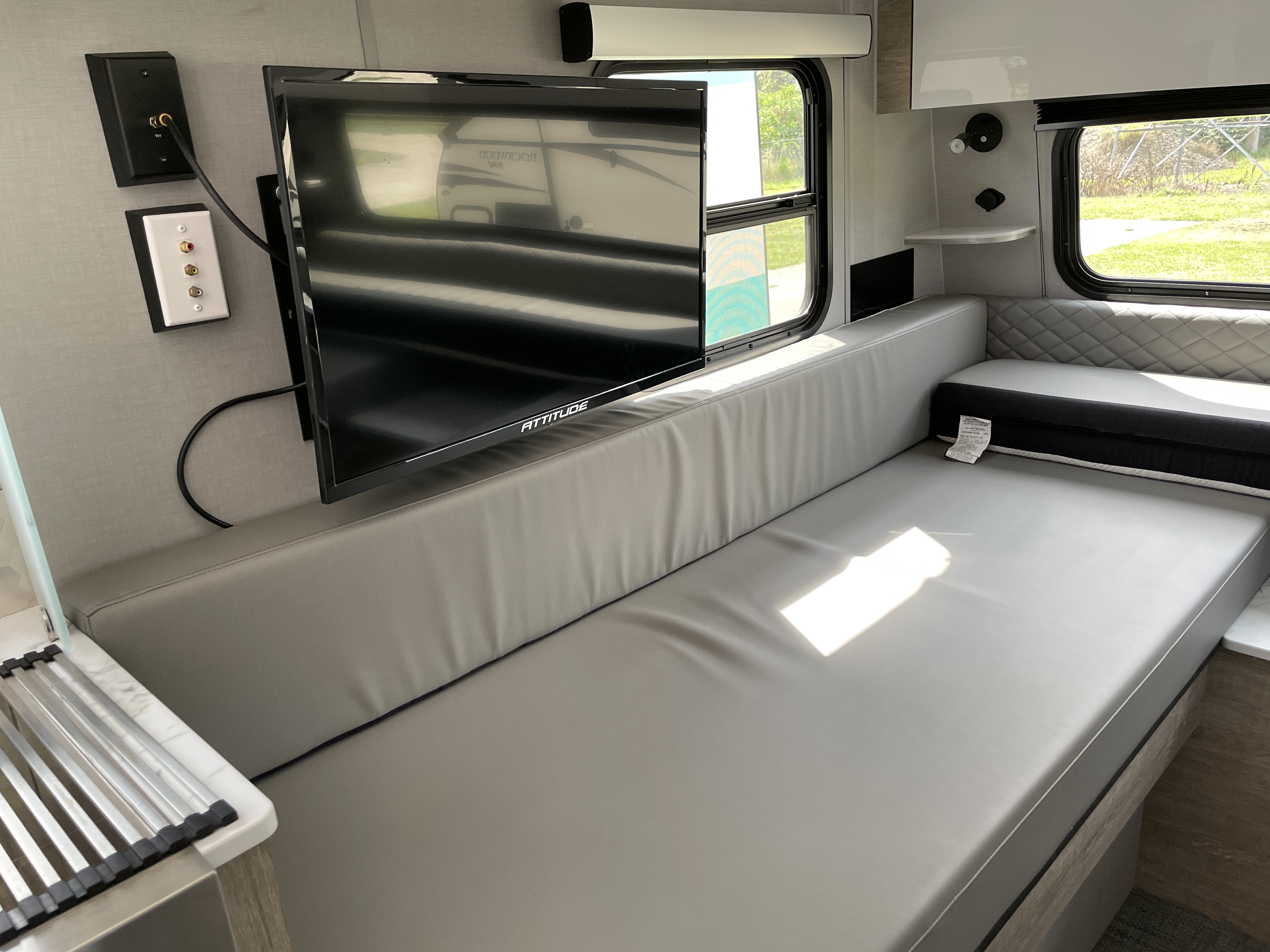 2024 inTech RV Sol Dusk Base, $ 36,490