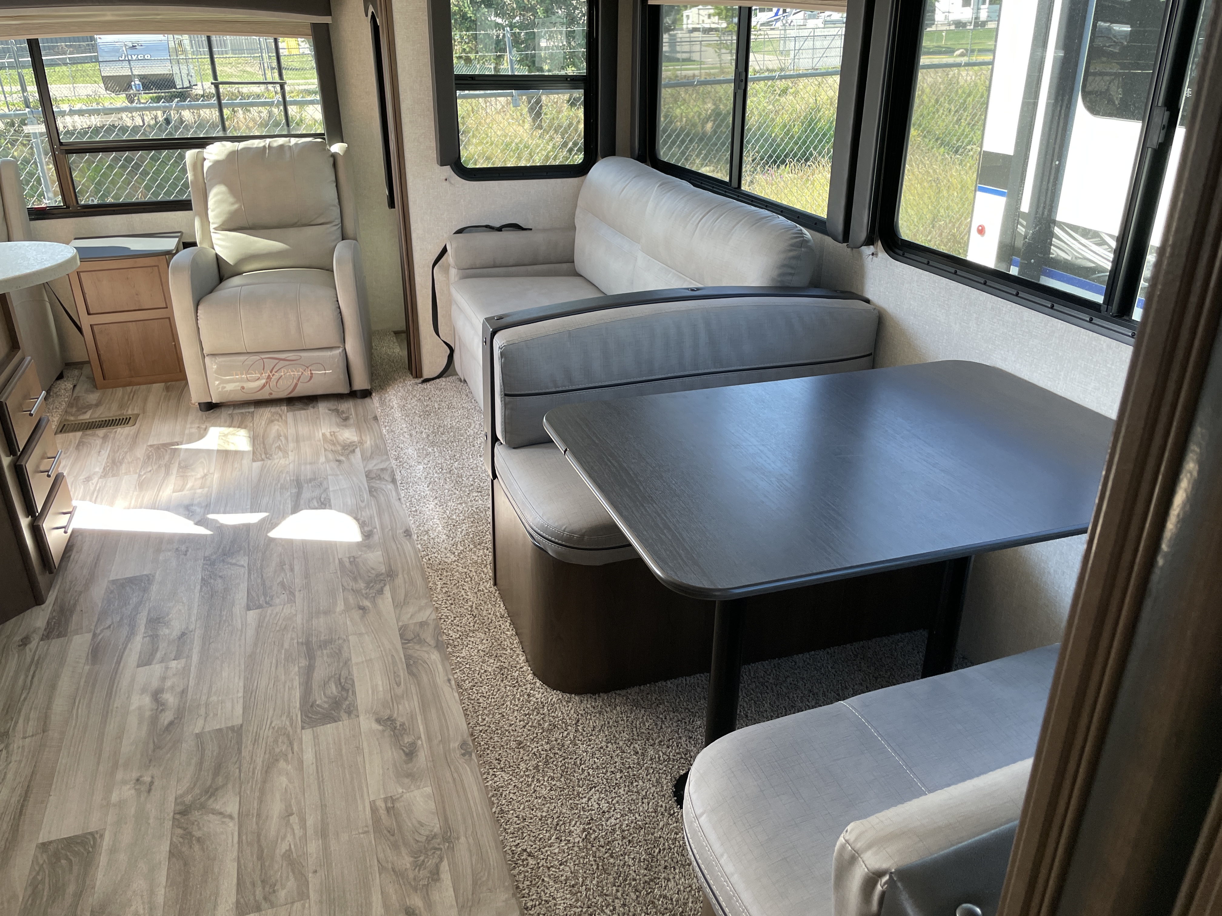 2019 Keystone Cougar Half-Ton (East) 27SAB, $ 22,490