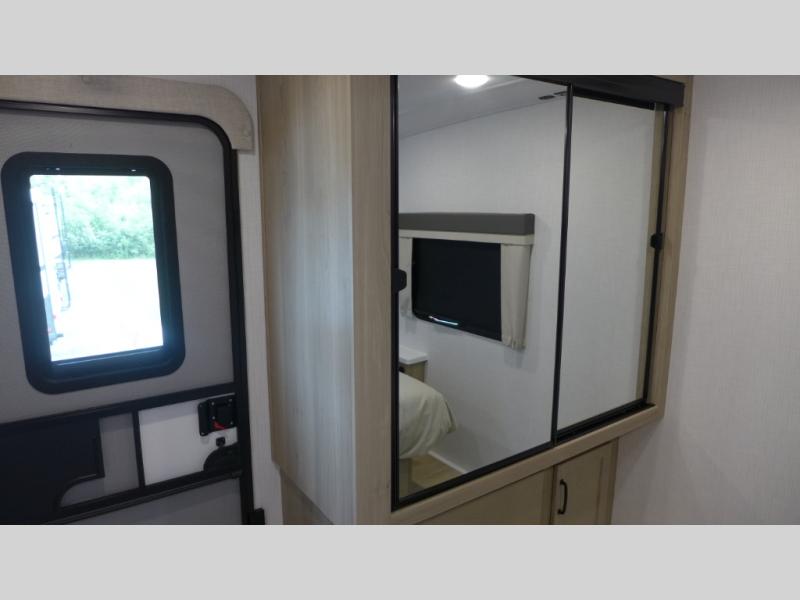 2025 Forest River Flagstaff Super Lite 26SFK, $ 60,180