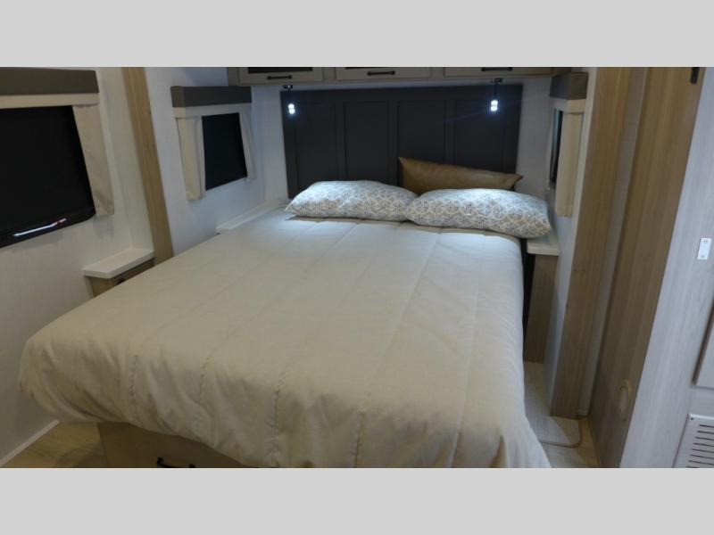 2025 Forest River Flagstaff Super Lite 26SFK, $ 60,180