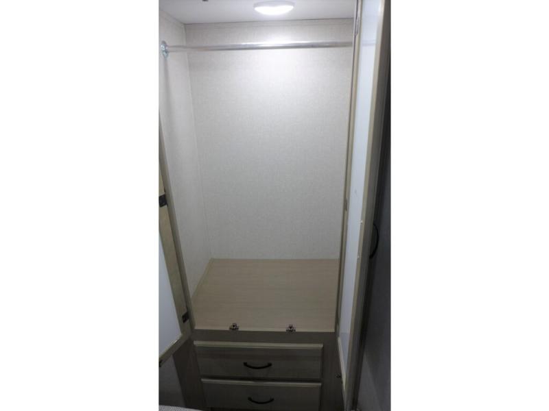 2022 Coachmen Chaparral Lite 274BH, $ 44,995