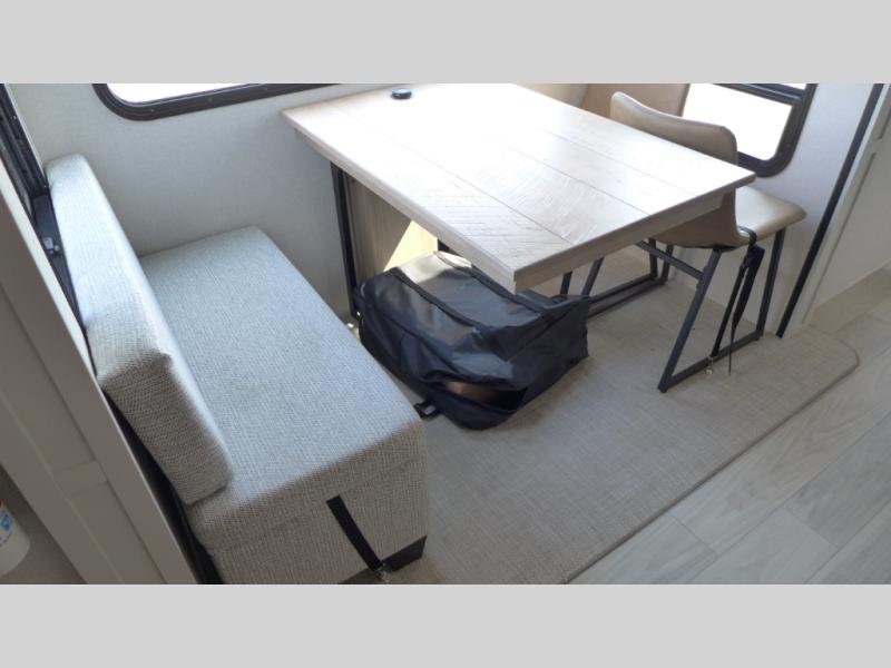 2025 Forest River Sandpiper 3990FL, $ 103,345