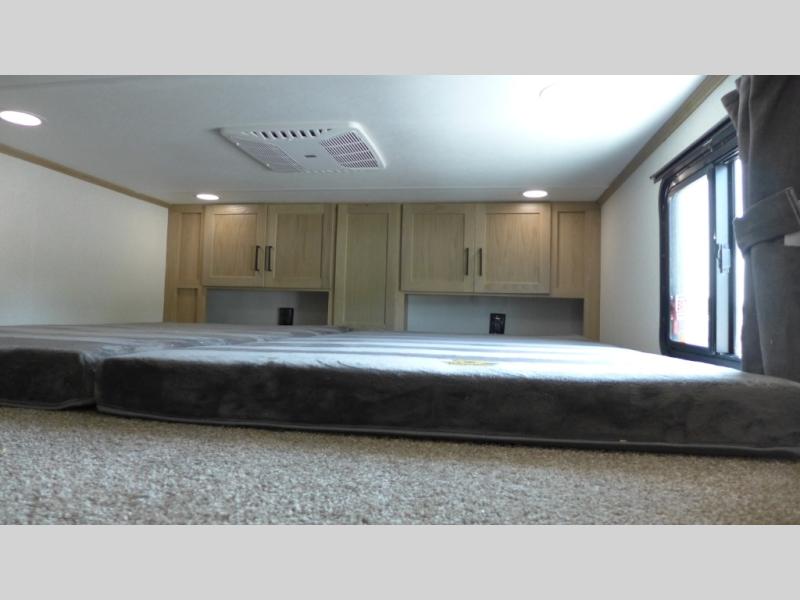 2025 Forest River Sandpiper 3990FL, $ 103,345