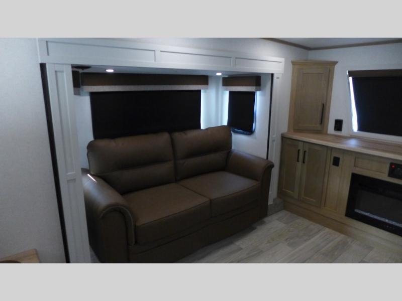 2025 Forest River Sandpiper 3990FL, $ 103,345