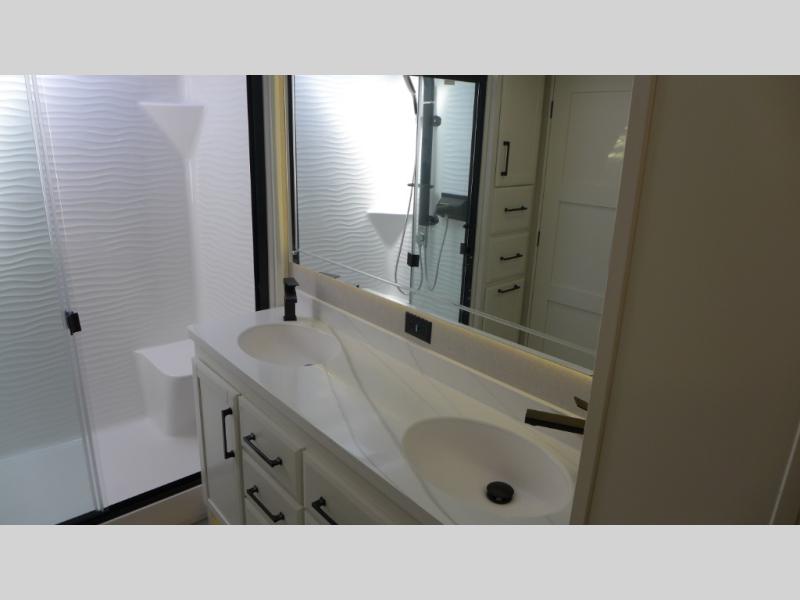 2025 Forest River Riverstone 39RKFB, $ 198,287
