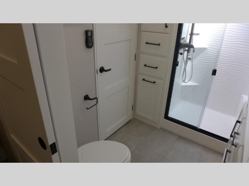 2025 Forest River Riverstone 39RKFB, $ 198,287