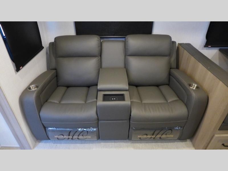 2025 Forest River Flagstaff Super Lite 26RBWS, $ 58,418