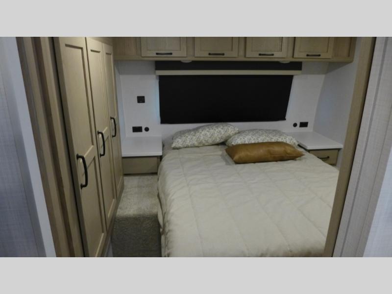 2025 Forest River Flagstaff Super Lite 26RBWS, $ 58,418