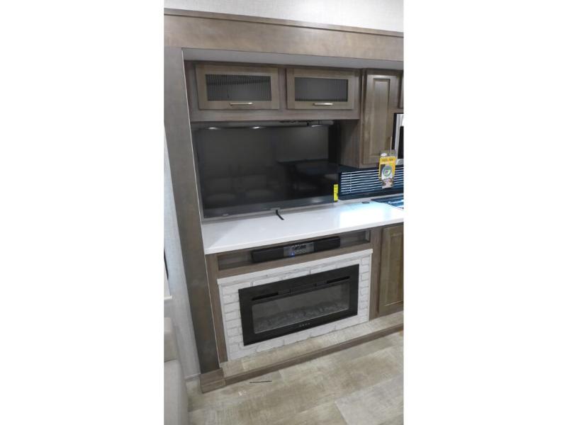 2023 Forest River Flagstaff Classic FW 8529RLBS, $ 57,995