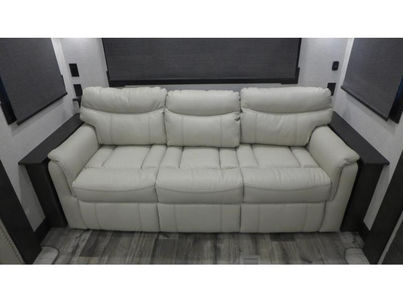 2022 Redwood Redwood RW3401RL, $ 87,995
