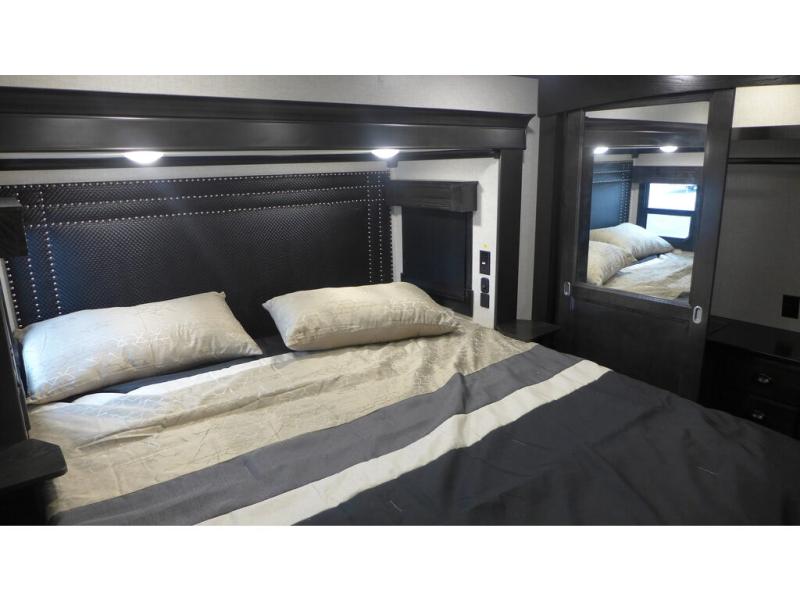 2022 Redwood Redwood RW3401RL, $ 87,995