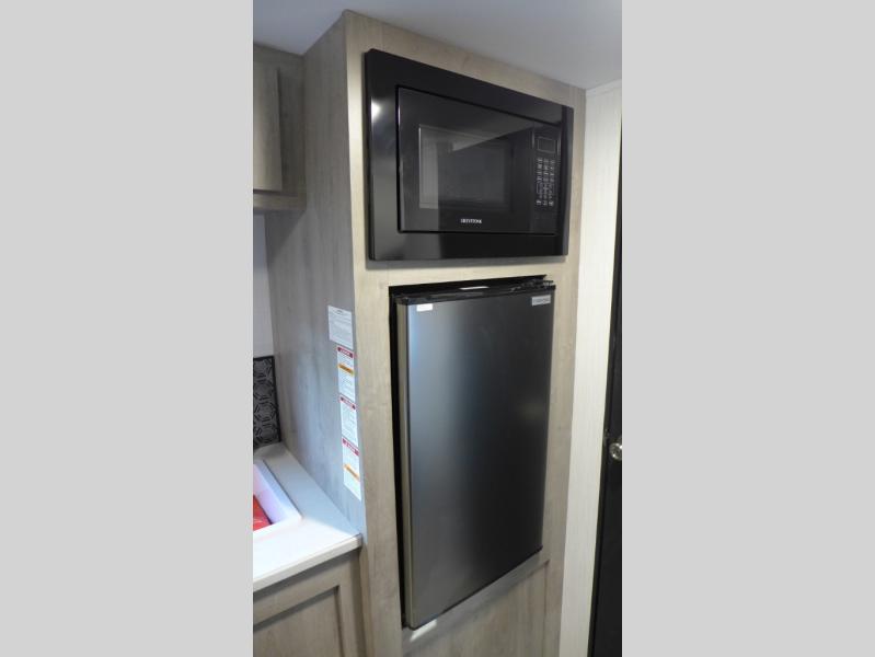 2025 Cruiser RV Avenir XLT 17BH, $ 11,999