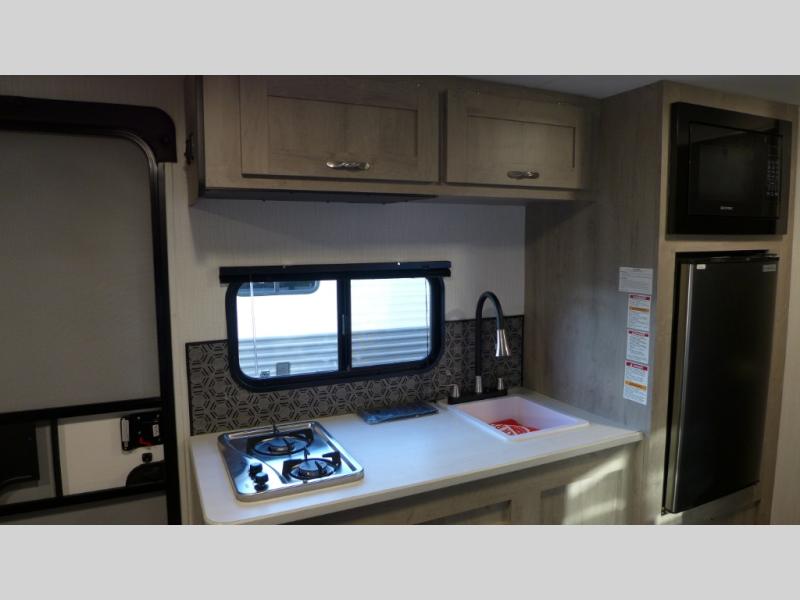 2025 Cruiser RV Avenir XLT 17BH, $ 11,999