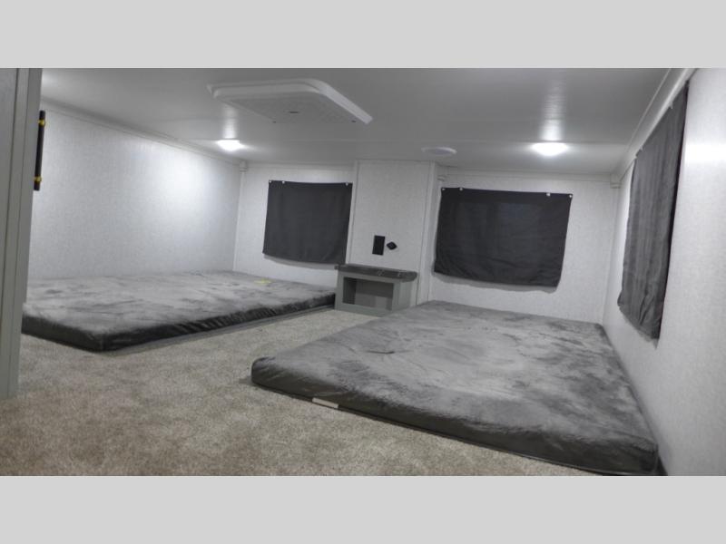 2025 Redwood Regency 3881FKL, $ 141,080