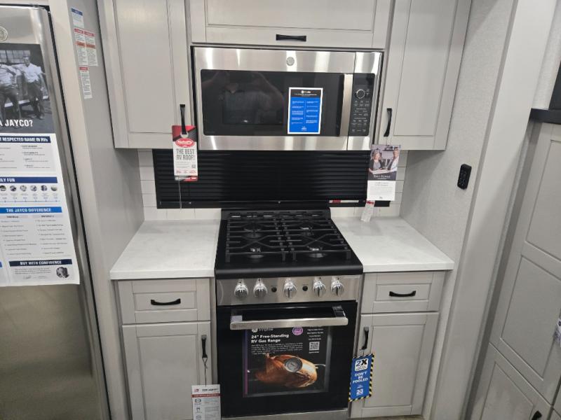 2026 Jayco North Point 382FLRB, $ 159,347