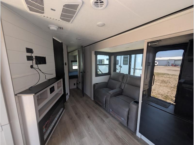 2026 Jayco Jay Feather 24FK, $ 57,481