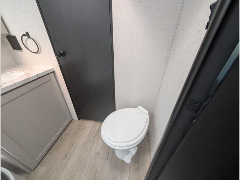 2026 Jayco Jay Feather 24FK, $ 57,481