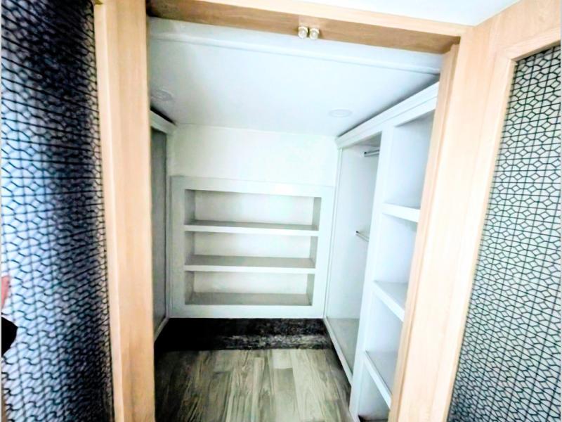 2026 Forest River Sandpiper 3800RK, $ 94,296