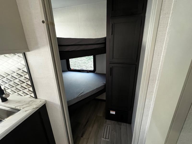 2026 Keystone Arcadia Select 27SBH, $ 36,999