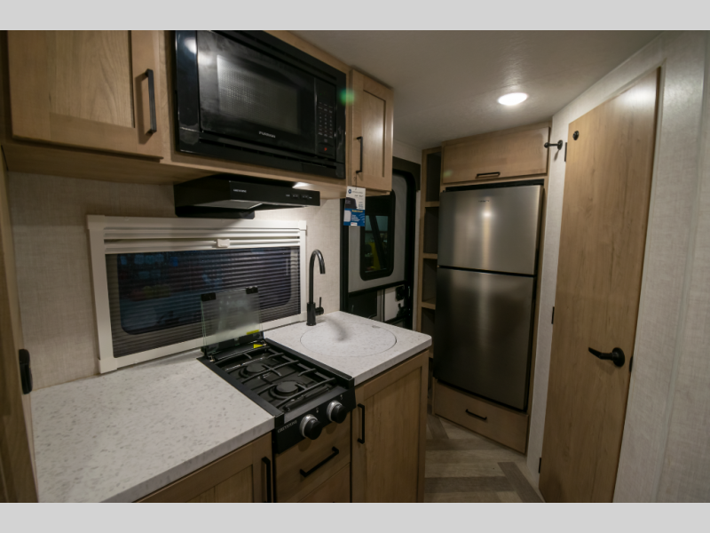 2022 Ember Overland Series 171FB, $ 57,224
