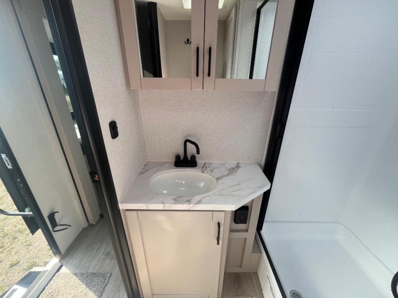2026 Jayco Jay Feather 27MK, $ 64,337