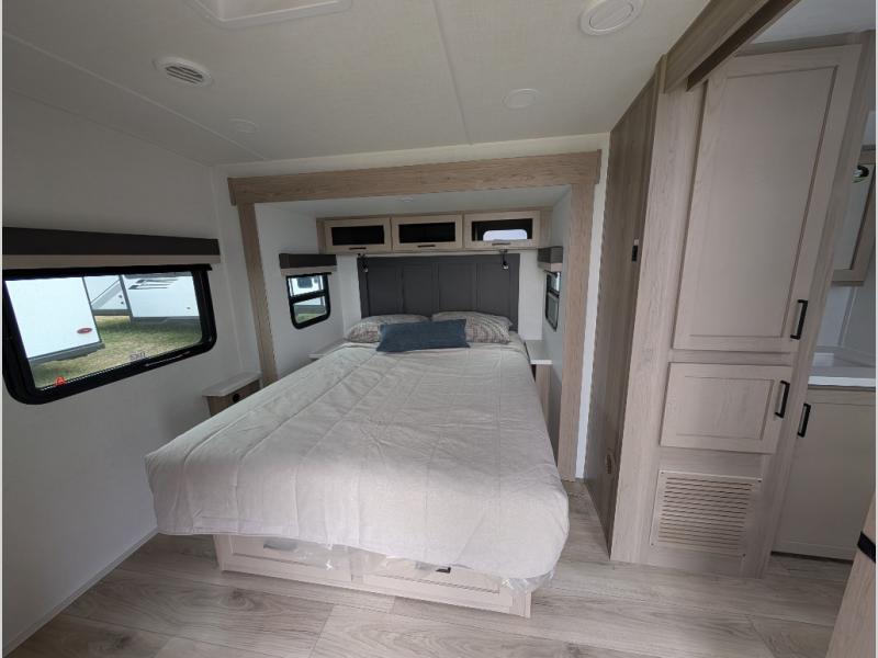 2026 Forest River Flagstaff Super Lite 26SFK, $ 55,413