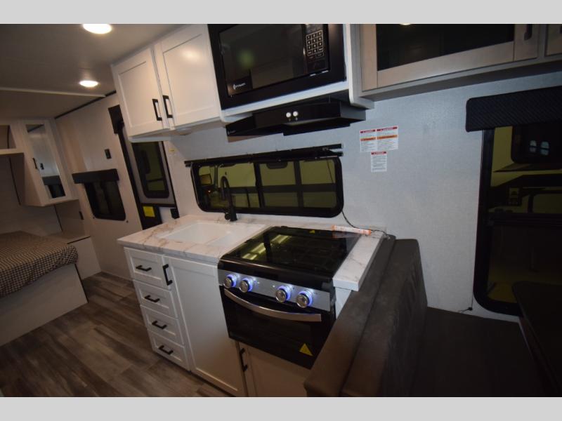 2026 Jayco Jay Flight SLX 210QB, $ 33,006