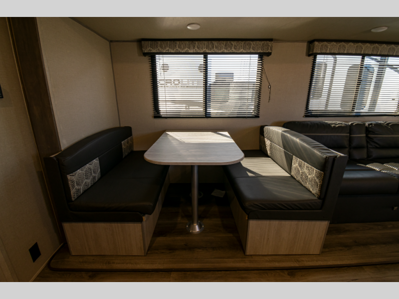 2023 Coachmen Catalina Summit Series 8 261BHS, $ 23,990