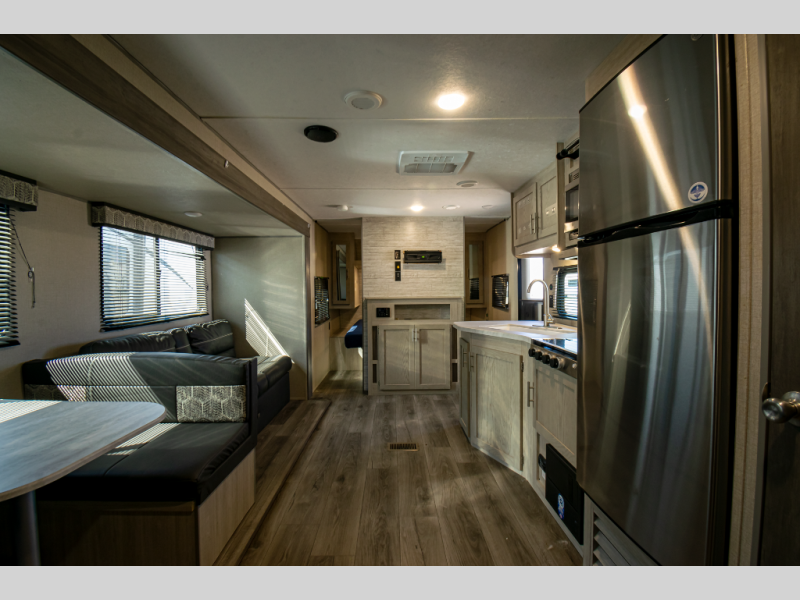 2023 Coachmen Catalina Summit Series 8 261BHS, $ 23,990