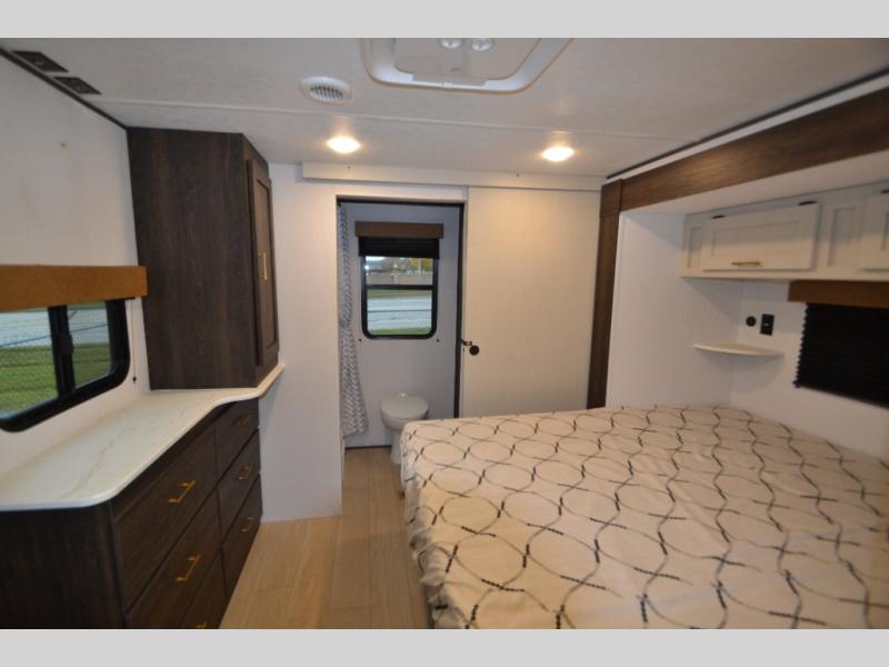 2026 CrossRoads Zinger ZR390DB, $ 70,672