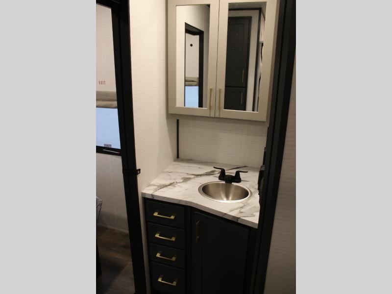 2025 Forest River XLR Boost 2514B, $ 51,506
