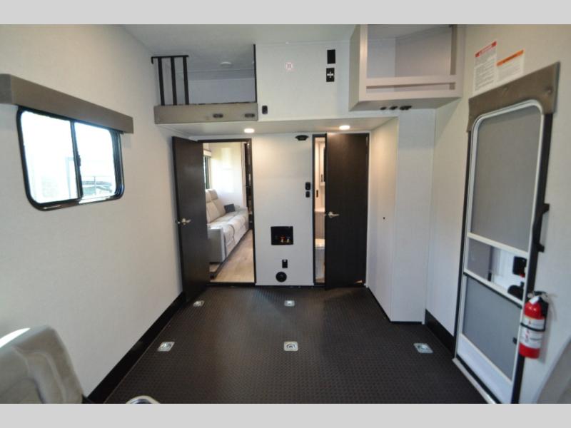 2026 Jayco Seismic 413, $ 142,486