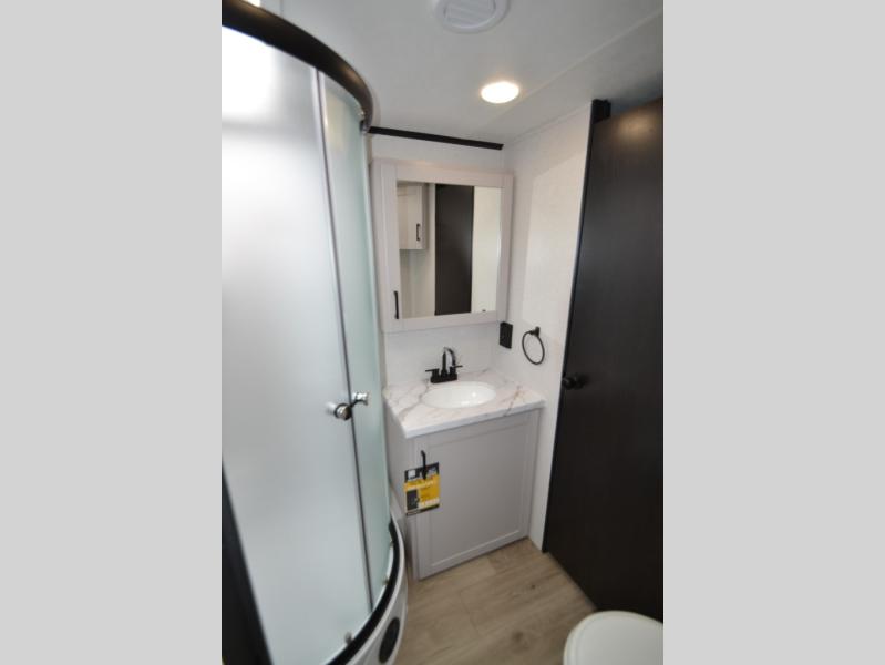 2026 Jayco Jay Feather 24FK, $ 57,481