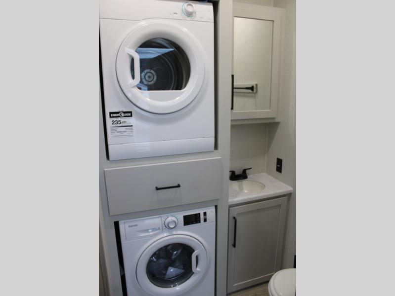 2026 Forest River Sierra 3900HBLR, $ 103,089
