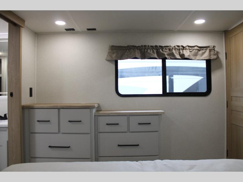 2026 Forest River Sierra 3900HBLR, $ 103,089
