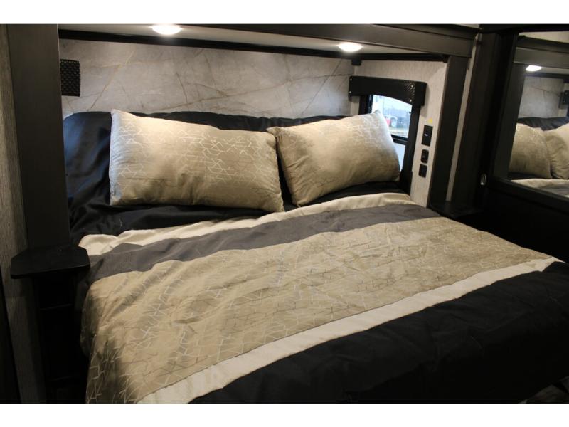 2023 Redwood Redwood RW3401RL, $ 195,216
