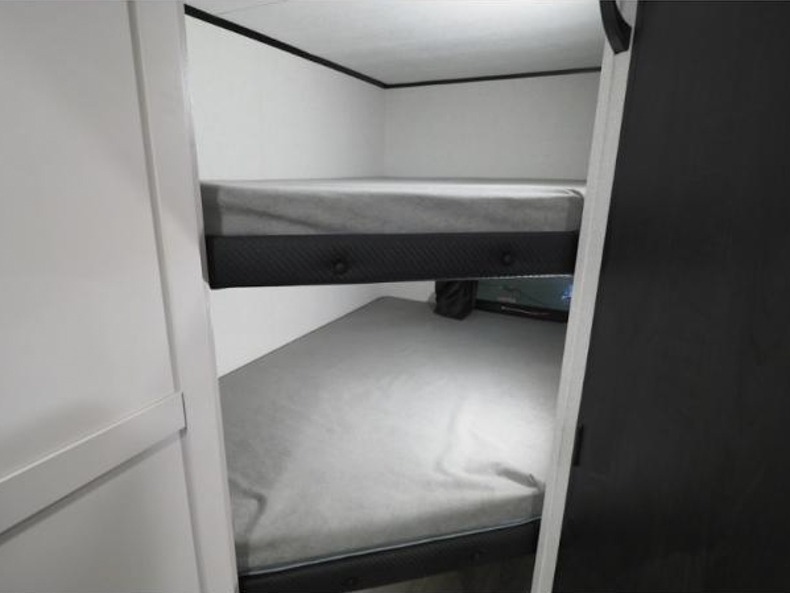 2026 Jayco Jay Feather SL 26BHSL, $ 43,268