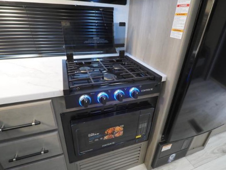 2025 Keystone Hideout 24RBS, $ 23,999